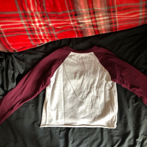 Long sleeve Cropped T-shirt Sweater - Picture 1 of 2